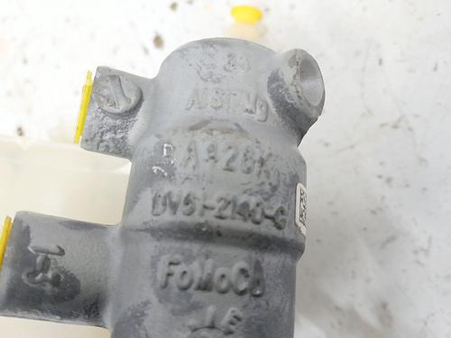 Brake master cylinder FORD KUGA II (DM2) 2.0 TDCi | BP34264245M77  - Image 5