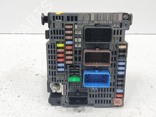 Sikringsdose CITROËN C4 Picasso II [2013-2025]  30537716