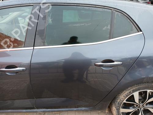 Dør venstre bagtil RENAULT MEGANE IV Hatchback (B9A/M/N_) 1.3 TCe 140 (B9NB) (140 hp) 31850875
