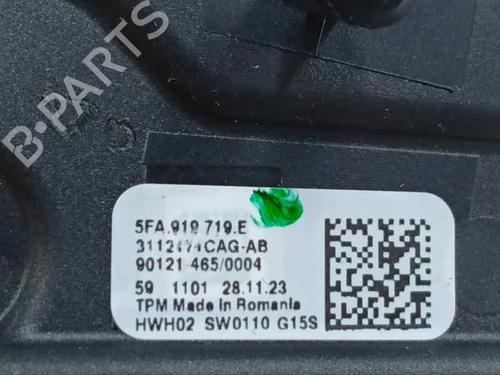 Steering wheel controls SEAT ARONA (KJ7, KJP) 1.0 TSI | BP28095127E15