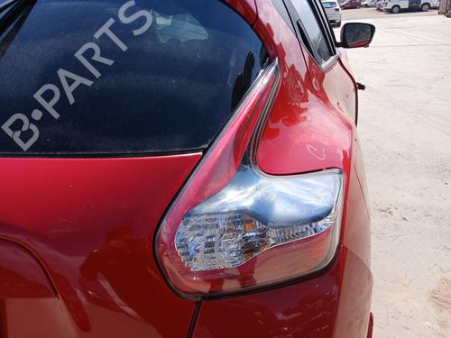 right-taillight-nissan-juke-f15-2010-2011-2012-2013-2014-2015-2016-2017-2018-2019-36882673 main image