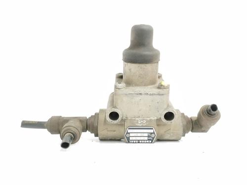 electronic-module-mercedes-benz-e-class-w210-e-320-210055-1111503000-regulador-de-presion-1995-1996-1997-1998-1999-2000-2001-2002-2003-14153901 main image