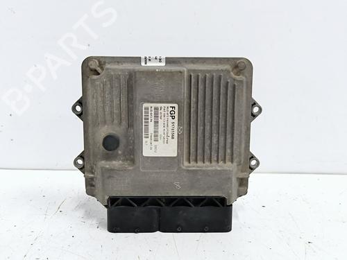 Used Engine control unit (ECU) Engine control unit (ECU) FIAT GRANDE PUNTO (199_) 1.3 D Multijet (199.AXD11, 199.AXD1A, 199.AXD1B,... (90 hp) 35895438 35895438