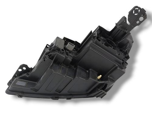 Right headlight PEUGEOT 3008 II SUV (MC_, MR_, MJ_, M4_) Hybrid | BP29587568C29