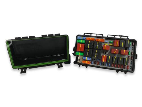 Used Fuse box FIAT GRANDE PUNTO (199_) 1.3 D Multijet (75 hp) 19918268