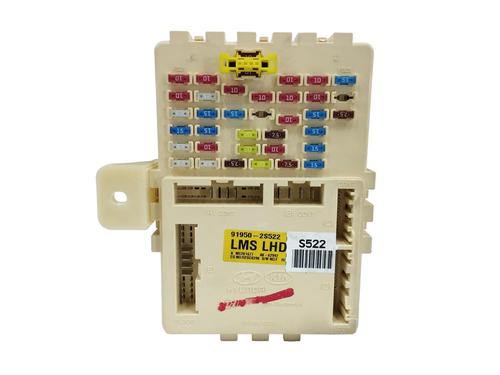 Used Fuse box HYUNDAI ix35 (LM, EL, ELH) 2.0 CRDi 4WD (184 hp) 15763598
