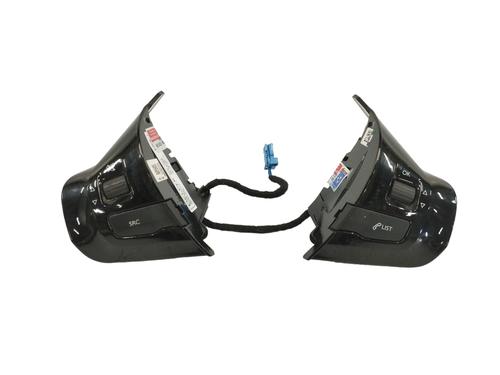 Used Steering wheel controls Steering wheel controls PEUGEOT 308 II (LB_, LP_, LW_, LH_, L3_) 1.6 BlueHDi 120 (120 hp) 15763556 15763556