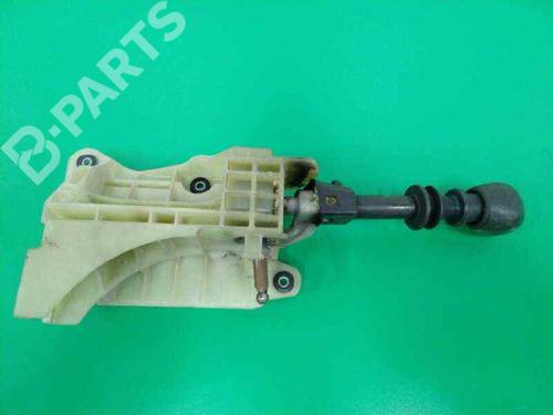 Used Gear lever CITROËN XSARA PICASSO (N68) 1.6 HDi (90 hp) 7424159