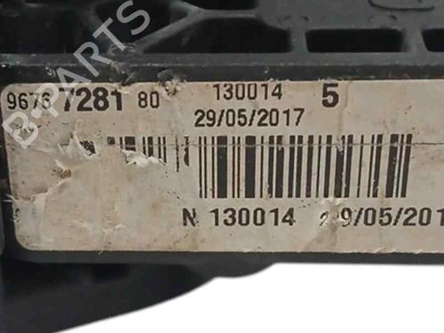 Clutch pedal PEUGEOT 308 II (LB_, LP_, LW_, LH_, L3_) 1.6 HDi 100 | BP27928724I13