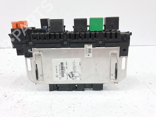 Used Fuse box Fuse box 37027744 37027744