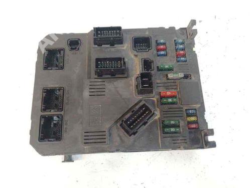 Used Fuse box PEUGEOT 206 Hatchback (2A/C) [1998-2012]  8110102