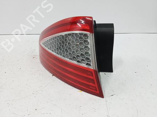 Used Left taillight FORD MONDEO IV (BA7) 2.0 TDCi (140 hp) 28818603