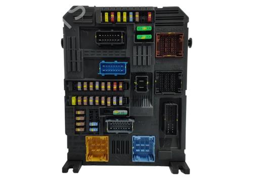 fuse-box-citroen-c4-picasso-ii-12-thp-130-9819851380-2013-16846944 main image