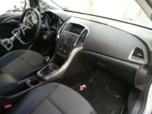 Zekeringkast OPEL ASTRA J Sports Tourer (P10)  | BP17244056E1 