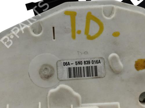 Used Rear right lock VW TIGUAN (5N_) 2.0 TDI (140 hp) 13667240