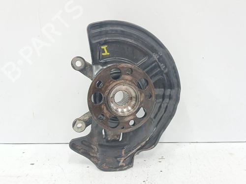 Used Left front steering knuckle MERCEDES-BENZ A-CLASS (W176) A 180 (176.042) (122 hp) 30701589