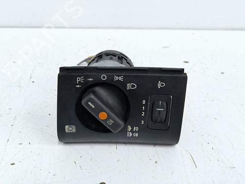 Used Headlight switch Headlight switch MERCEDES-BENZ E-CLASS (W210) E 300 D (210.020) (136 hp) 35895442 35895442