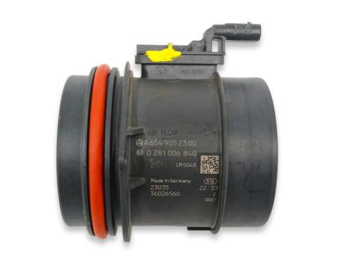 Used Mass air flow sensor MERCEDES-BENZ A-CLASS (W177) A 200 d (177.012) (150 hp) 18467072
