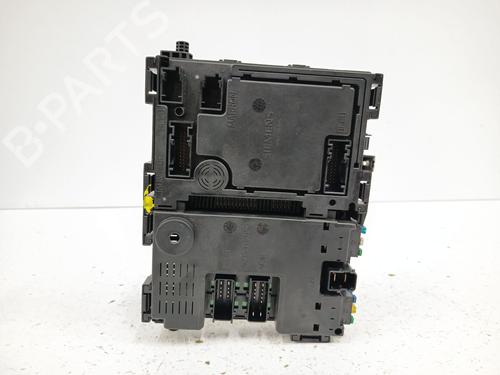 Used Fuse box Fuse box 38044571 38044571