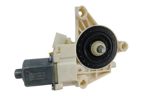 Used Right front window motor MERCEDES-BENZ A-CLASS (W176) A 200 CDI / d (176.008) (136 hp) 17572692