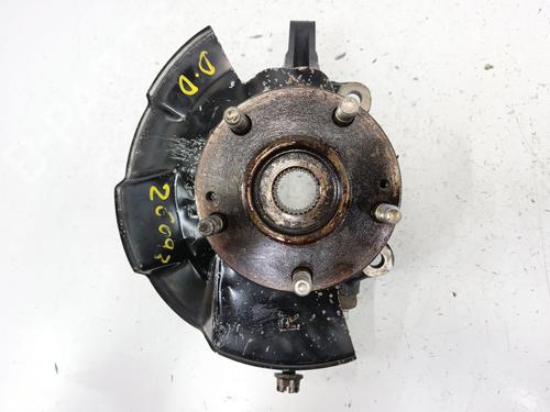 Used Right front steering knuckle VOLVO V40 Estate (645) 2.0 (140 hp) 30698047