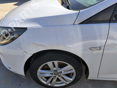 Used Left front fenders Left front fenders 33235669 33235669
