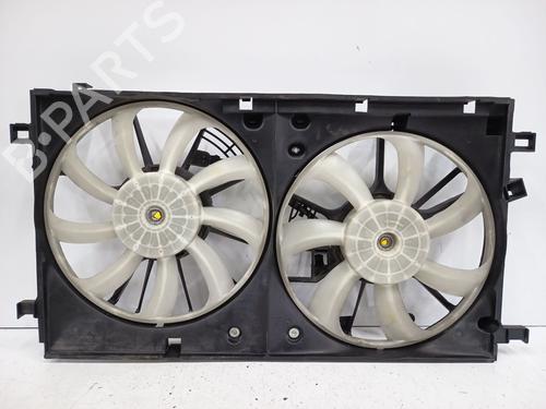 Used Radiator fan Radiator fan TOYOTA COROLLA Saloon (_E21_) 1.8 VVTi Hybrid (ZWE211, MZEA12) (98 hp) 33208968 33208968