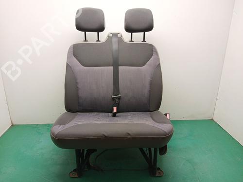 Used Right front seat OPEL VIVARO A Bus (X83) 2.5 DTI (F7, J7, A07) (135 hp) 29754341