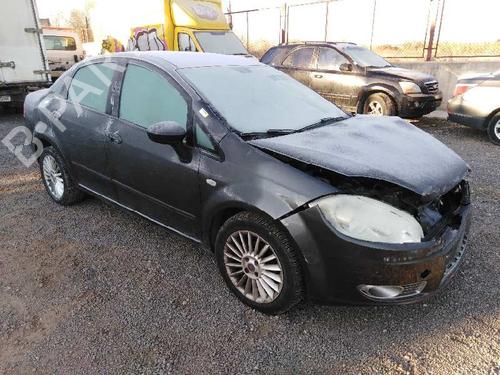 Brugte FIAT LINEA (323_, 110_) 1.3 D Multijet (323AXB11, 323AXB1A) (90 hp) 3495044