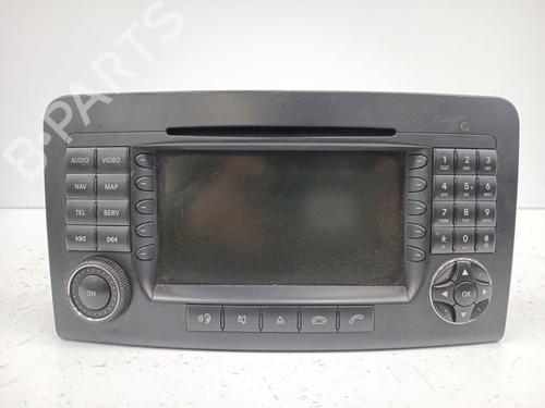 Used Radio MERCEDES-BENZ GL-CLASS (X164) GL 320 CDI 4-matic (164.822) (224 hp) 30761954