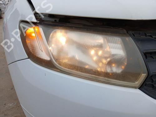 right-headlight-dacia-sandero-ii-2012-36387823 main image