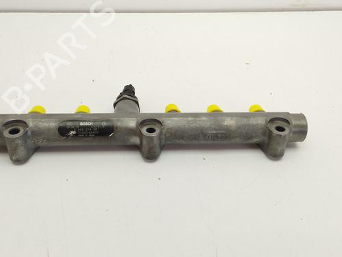Used Injection rail Injection rail KIA SORENTO I (JC) 2.5 CRDi 4WD (140 hp) 33117635 33117635