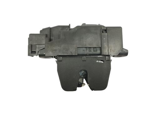 Used Tailgate lock CITROËN C4 III (BA_, BB_, BC_) 1.2 PureTech 130 (BAHNSA, BAHNSB) (130 hp) 15907859