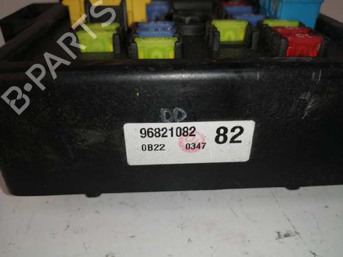 Fuse box CHEVROLET CAPTIVA (C100, C140) 2.0 D 4WD | BP7745764E1