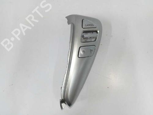 Comandos do volante NISSAN NOTE (E12) 1.2 (80 hp) 5157773