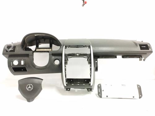 Tablier MERCEDES-BENZ A-CLASS (W169) A 200 CDI (169.008, 169.308) (140 hp) 10713254