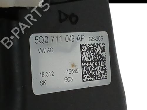 Gear lever SEAT LEON ST (5F8) 1.5 TSI | BP18256027M90 