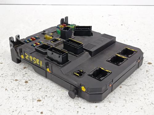 Fuse box PEUGEOT 206 CC (2D) 1.6 16V (2DNFUF, 2DNFUR) | BP39408843E1 - Image 3