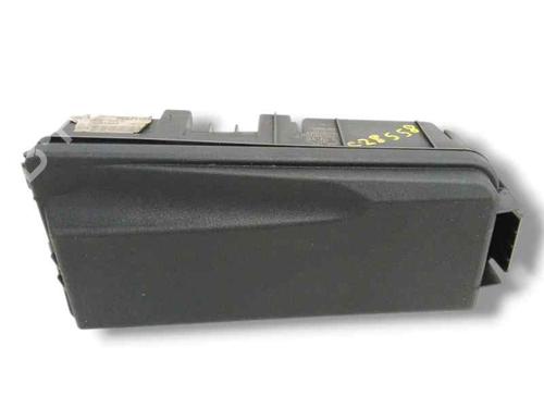 fuse-box-opel-vectra-c-z02-2002-2003-2004-2005-2006-2007-2008-2009-26583588 main image