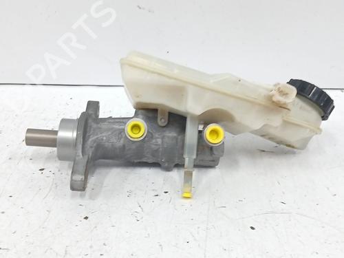 Brake master cylinder VOLVO V40 Hatchback (525) D2 | BP29029717M77
