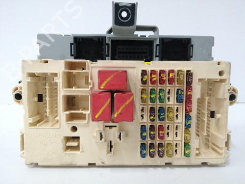 Used Fuse box FIAT STILO (192_) 1.9 D Multijet (100 hp) 10711793