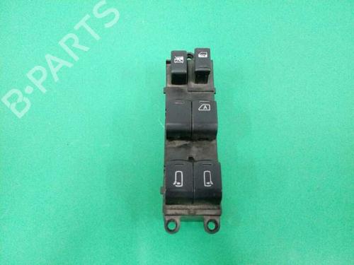 Used Left front window switch HYUNDAI H-1 / STAREX Bus (A1) 2.5 TCi (99 hp) 12441610