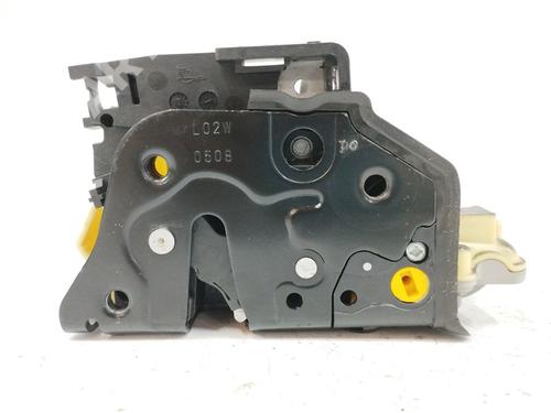 rear-left-lock-vw-passat-b6-3c2-20-tdi-16v-3c4839015a-2005-2006-2007-2008-2009-2010-10933521 main image