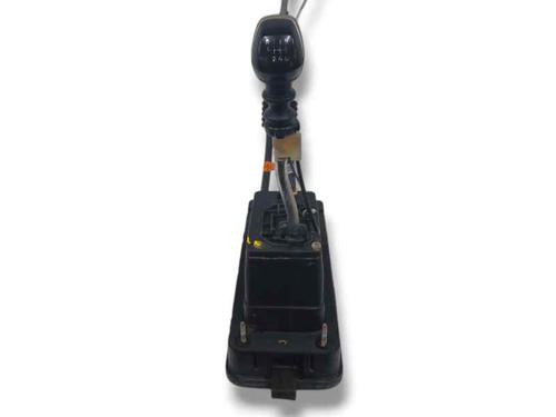 Used Gear lever PEUGEOT 308 III (FB_, FH_, FP_, F3_, FM_) BlueHDi 130 (FBYHZL, FBYHZT) (131 hp) 28095256