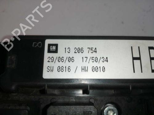 Fuse box OPEL ASTRA H GTC (A04) 1.9 CDTI (L08) | BP7670507E1 