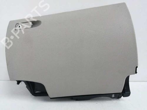 Used Glove box MERCEDES-BENZ C-CLASS (W204) C 200 Kompressor (204.041) (184 hp) 8899570