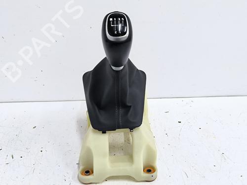 gear-lever-kia-stonic-yb-2017-35724004 main image