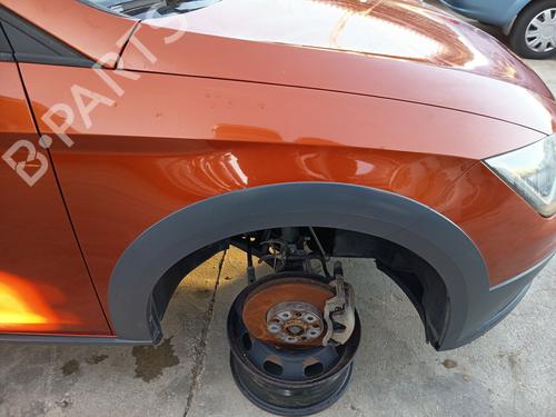 Forskærm Højre SEAT LEON ST (5F8) 2.0 TDI 4Drive (150 hp) 31608777