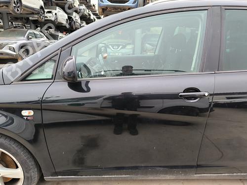 Used Left front door Left front door 33958814 33958814
