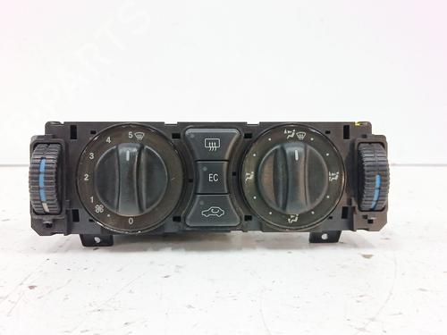 Used Climate control Climate control 37417737 37417737